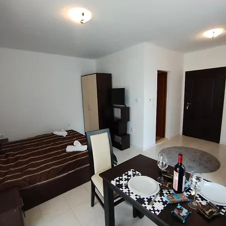 Apartment Triumph Sveti Vlas-bastet Bs *